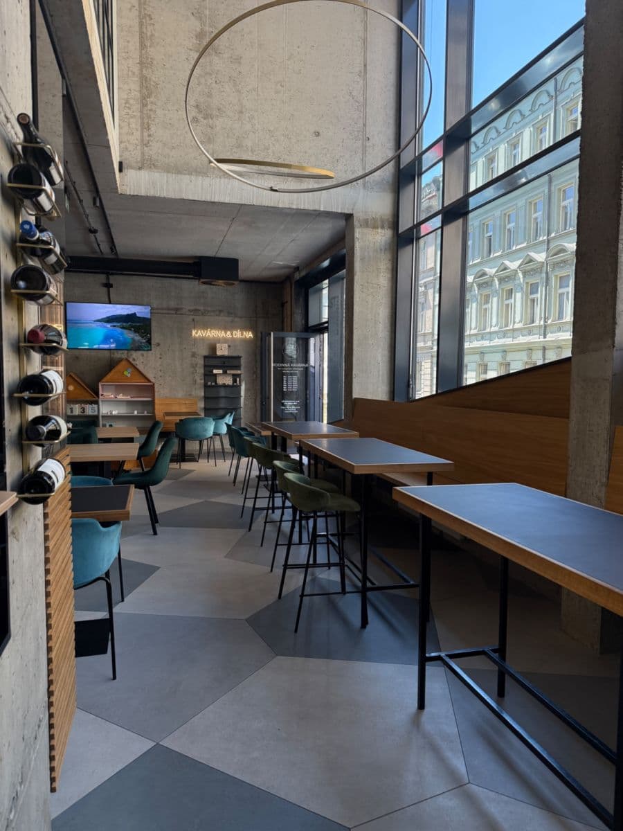 Pronájem nebytového prostoru 167 m², Grafická, Praha, Praha Pronájem nebytového prostoru 167 m², Grafická, Praha, Praha