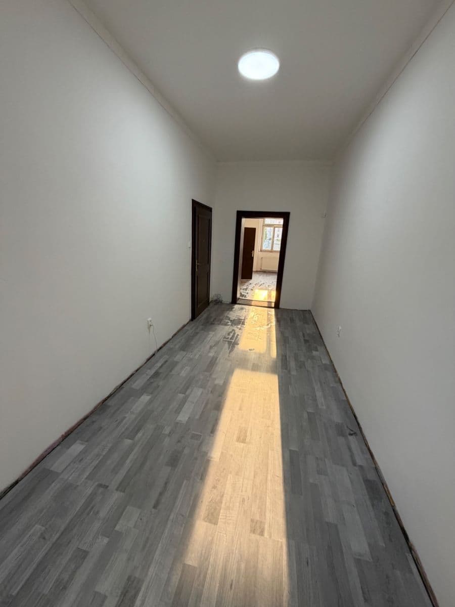 Pronájem bytu 4+1 119 m², 26. dubna, Cheb, Karlovarský kraj Pronájem bytu 4+1 119 m², 26. dubna, Cheb, Karlovarský kraj