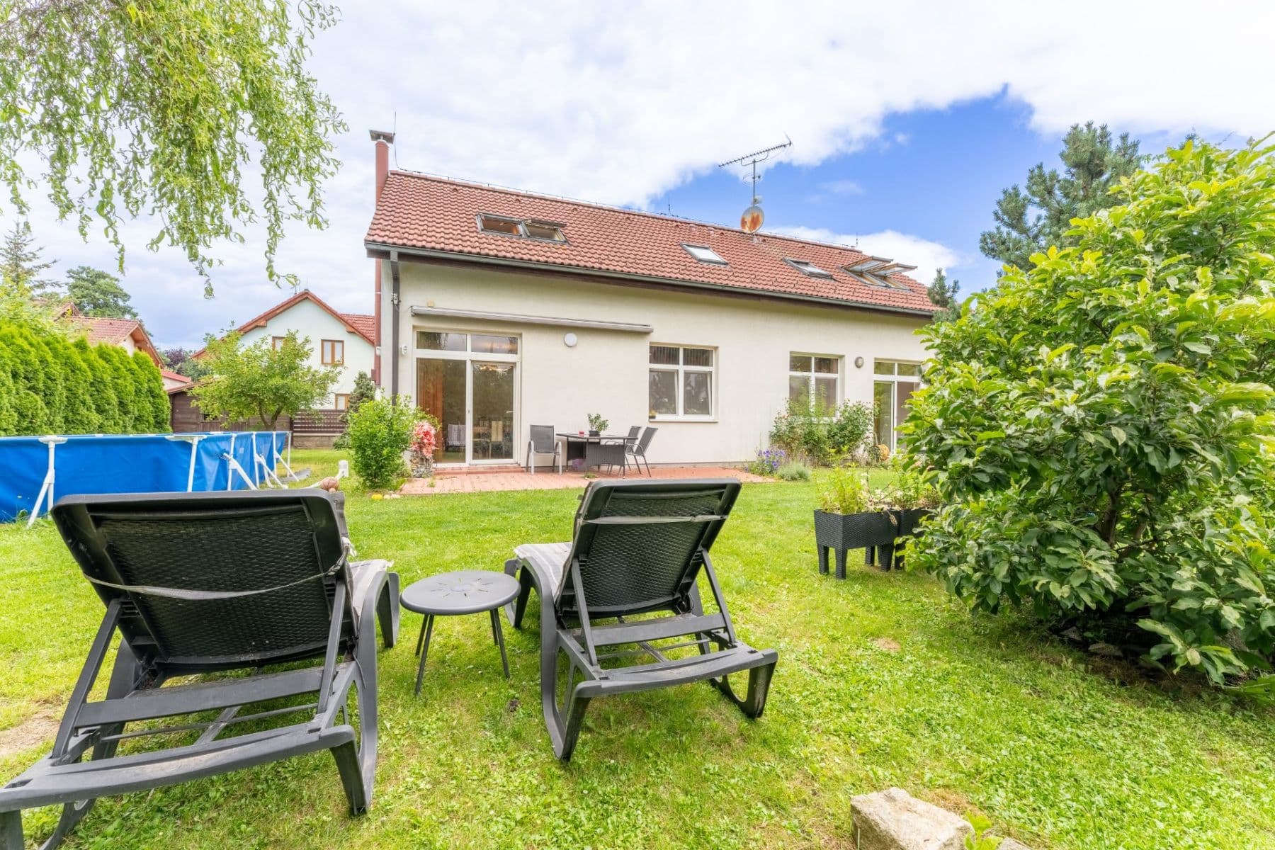 Prodej domu 158 m², pozemek 700 m², U Potoka, Mukařov, Středočeský kraj Prodej domu 158 m², pozemek 700 m², U Potoka, Mukařov, Středočeský kraj