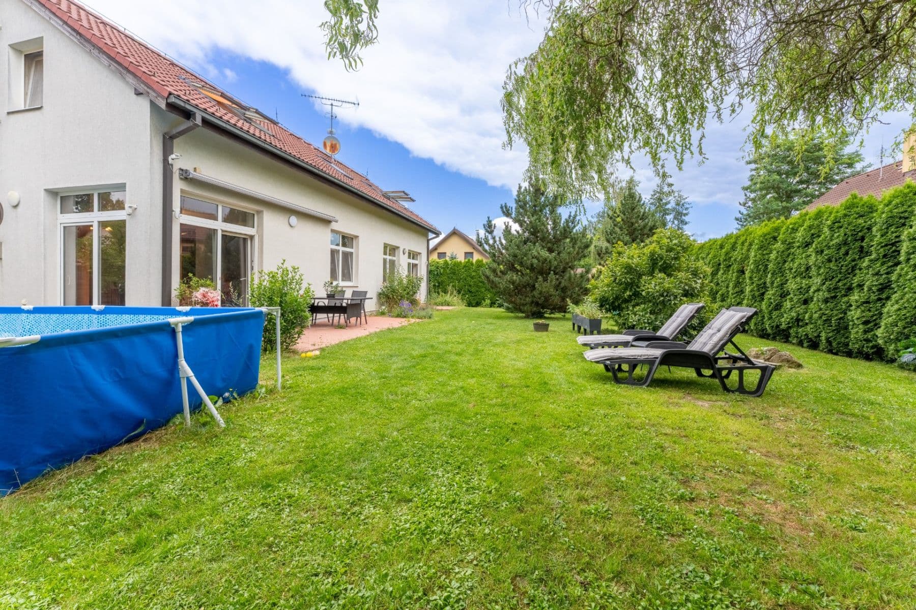 Prodej domu 158 m², pozemek 700 m², U Potoka, Mukařov, Středočeský kraj Prodej domu 158 m², pozemek 700 m², U Potoka, Mukařov, Středočeský kraj