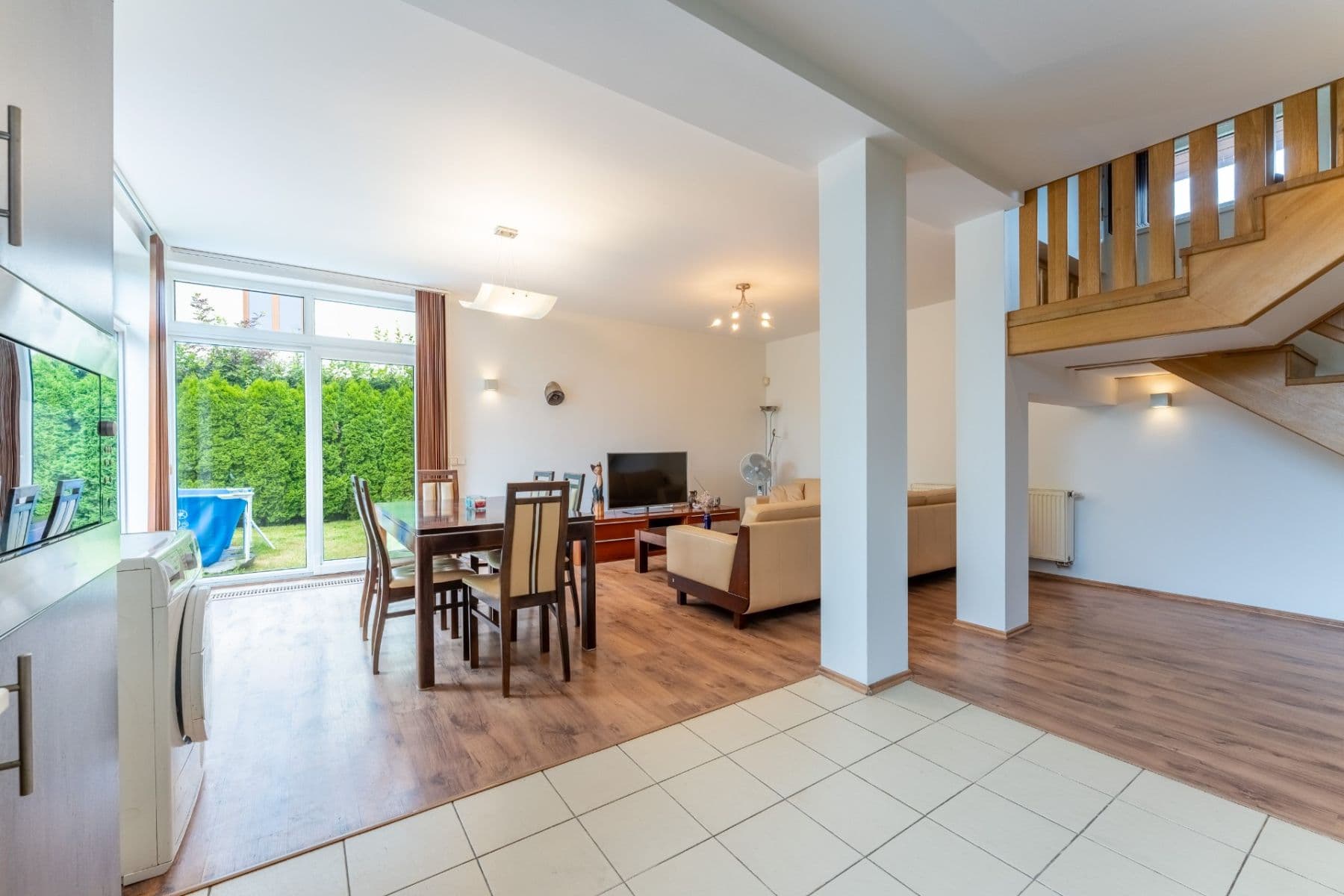 Prodej domu 158 m², pozemek 700 m², U Potoka, Mukařov, Středočeský kraj Prodej domu 158 m², pozemek 700 m², U Potoka, Mukařov, Středočeský kraj