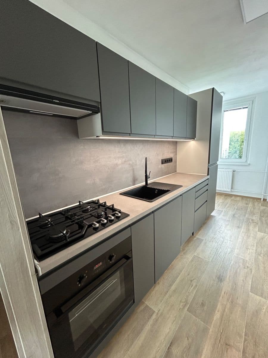 Pronájem bytu 3+1 79 m², Zahradní, Šumperk, Olomoucký kraj Pronájem bytu 3+1 79 m², Zahradní, Šumperk, Olomoucký kraj