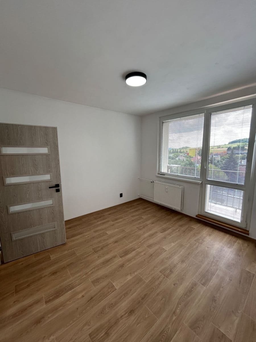 Pronájem bytu 3+1 79 m², Zahradní, Šumperk, Olomoucký kraj Pronájem bytu 3+1 79 m², Zahradní, Šumperk, Olomoucký kraj