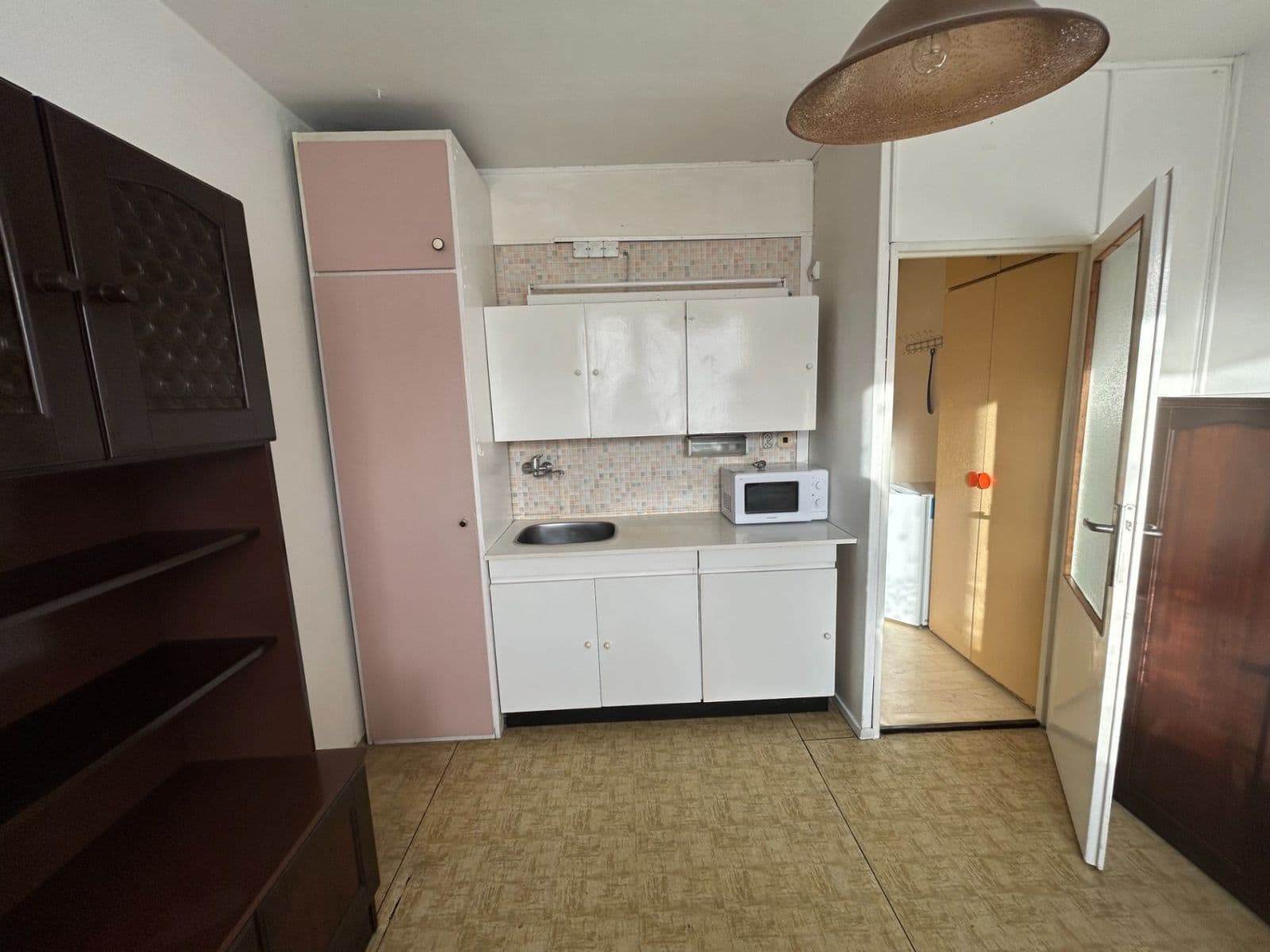 Pronájem bytu 1+kk 22 m², Ladova, Ústí nad Labem, Ústecký kraj Pronájem bytu 1+kk 22 m², Ladova, Ústí nad Labem, Ústecký kraj
