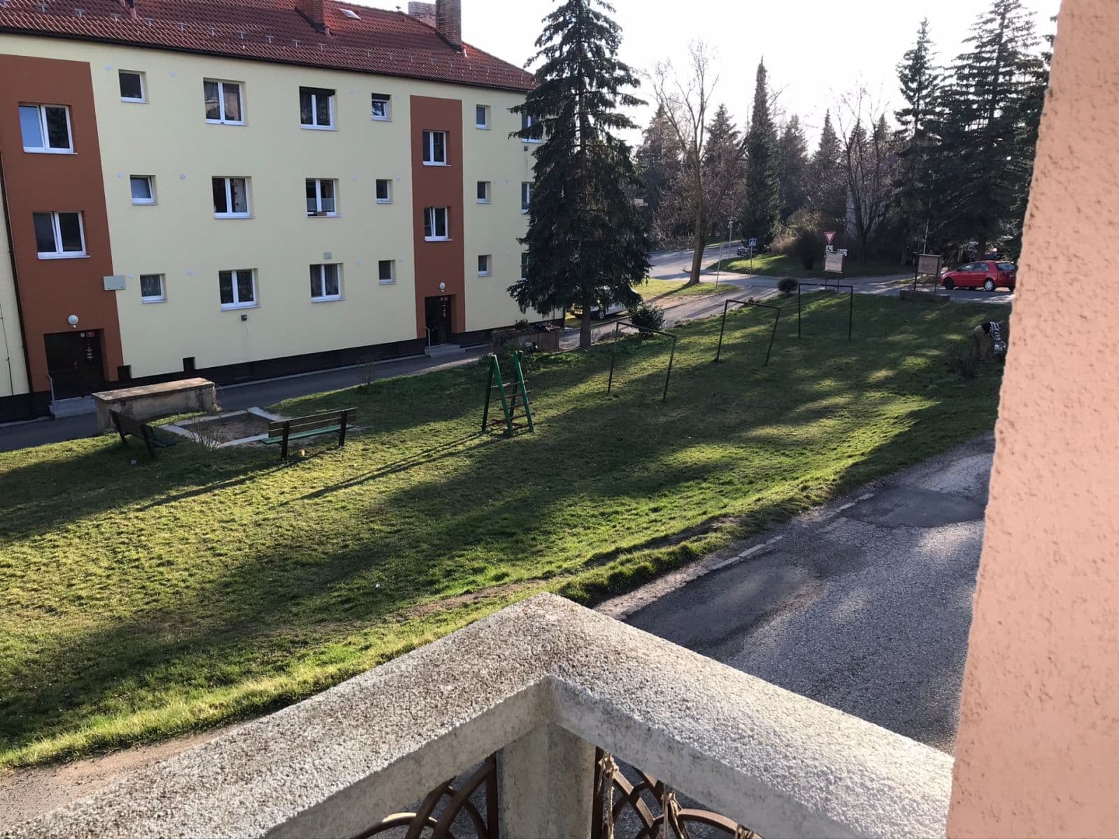 Pronájem bytu 2+1 52 m², 5. května, Mníšek pod Brdy, Středočeský kraj Pronájem bytu 2+1 52 m², 5. května, Mníšek pod Brdy, Středočeský kraj