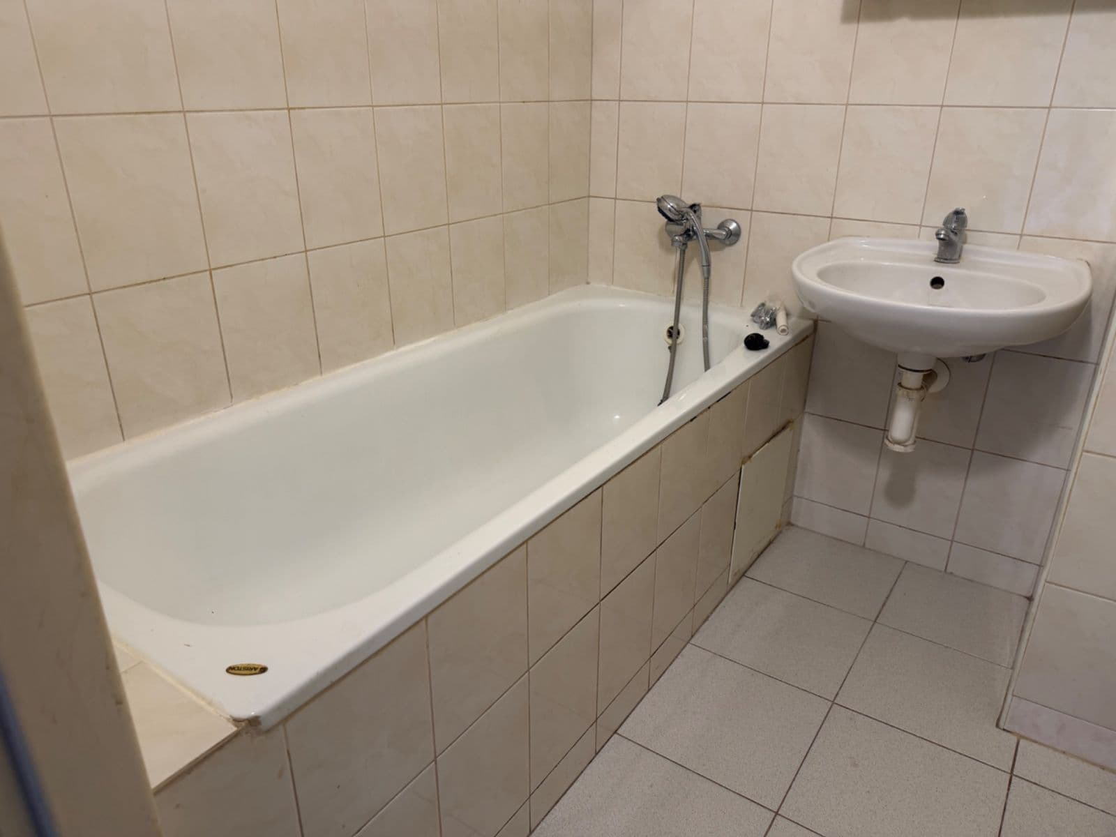 Pronájem bytu 1+kk 41 m², Lovosická, Praha, Praha Pronájem bytu 1+kk 41 m², Lovosická, Praha, Praha