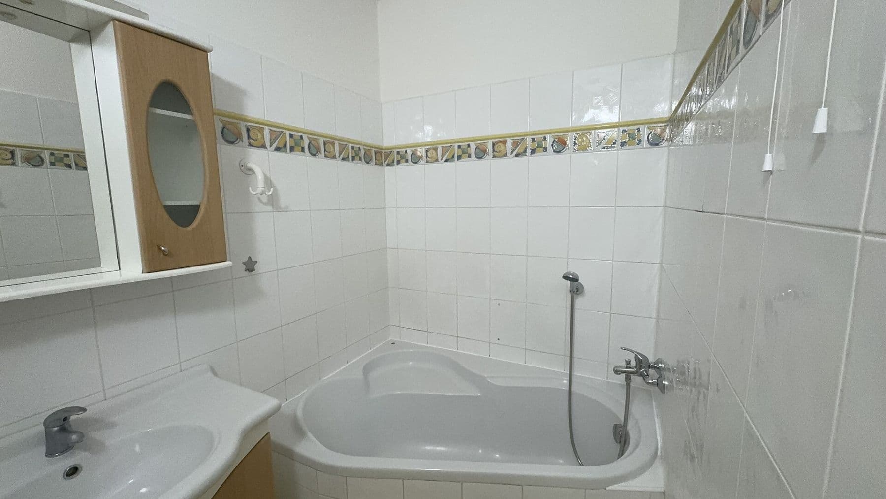 Pronájem bytu 3+1 84 m², Roháčova, Český Brod, Středočeský kraj Pronájem bytu 3+1 84 m², Roháčova, Český Brod, Středočeský kraj