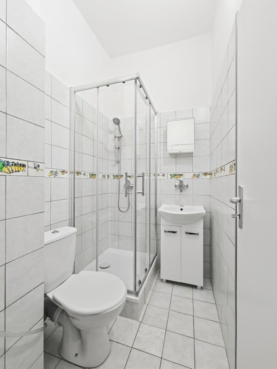 Prodej bytu 1+1 34 m², Vrchlického náměstí, Rakovník, Středočeský kraj Prodej bytu 1+1 34 m², Vrchlického náměstí, Rakovník, Středočeský kraj