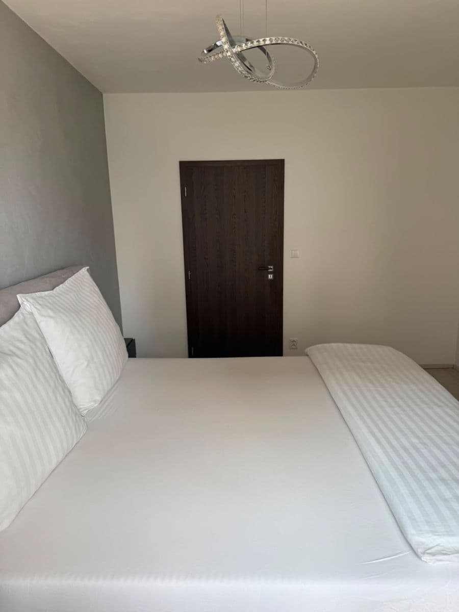Pronájem bytu 2+kk 54 m², Želetická, Praha, Praha Pronájem bytu 2+kk 54 m², Želetická, Praha, Praha
