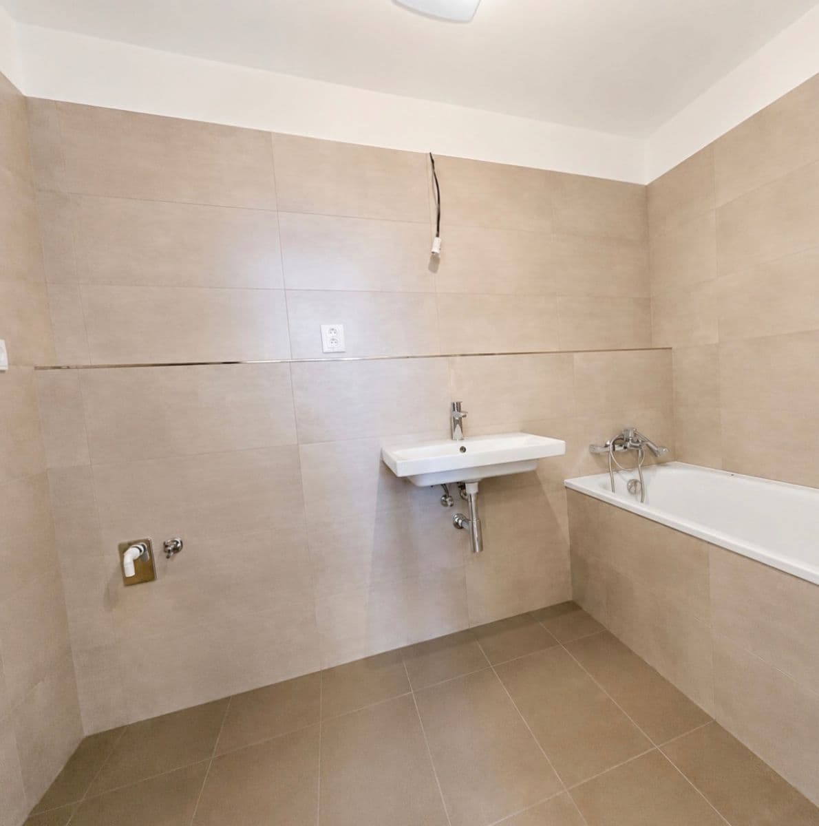 Pronájem bytu 2+kk 60 m², Augustina Lukeše, Brandýs nad Labem-Stará Boleslav, Středočeský kraj Pronájem bytu 2+kk 60 m², Augustina Lukeše, Brandýs nad Labem-Stará Boleslav, Středočeský kraj