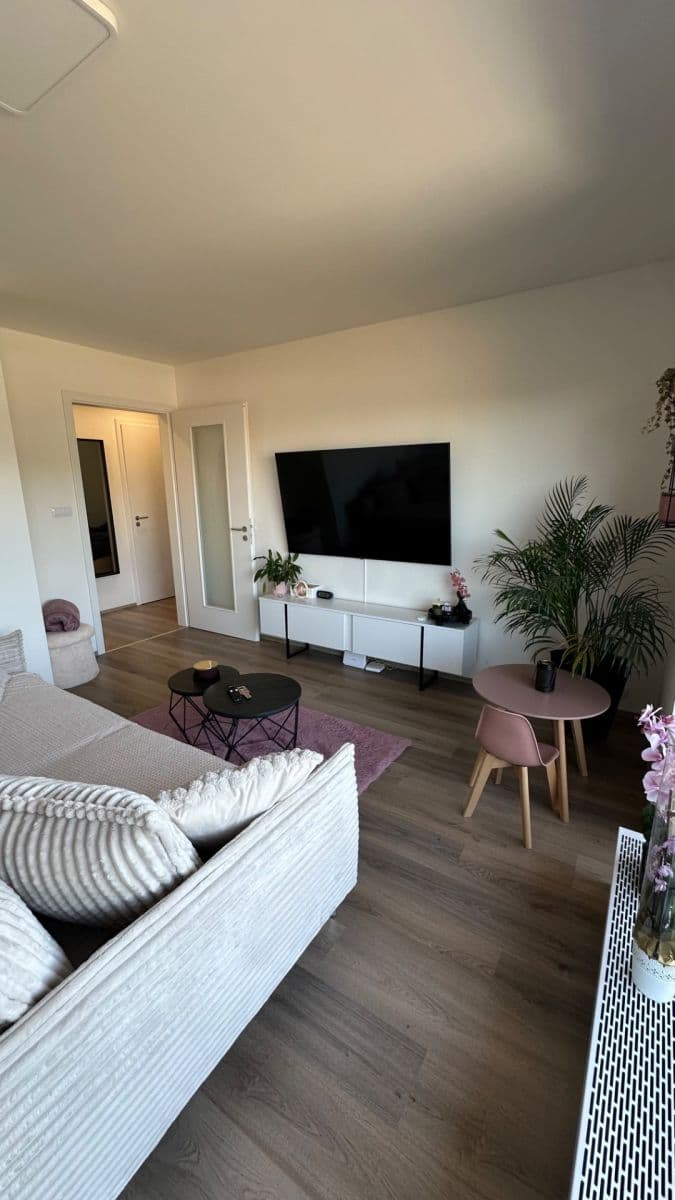 Pronájem bytu 3+kk 70 m², Ve Lhotce, Praha, Praha Pronájem bytu 3+kk 70 m², Ve Lhotce, Praha, Praha