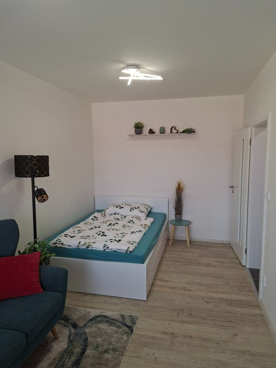 Pronájem bytu 1+kk 33 m², Dělnická, Čelákovice, Středočeský kraj Pronájem bytu 1+kk 33 m², Dělnická, Čelákovice, Středočeský kraj
