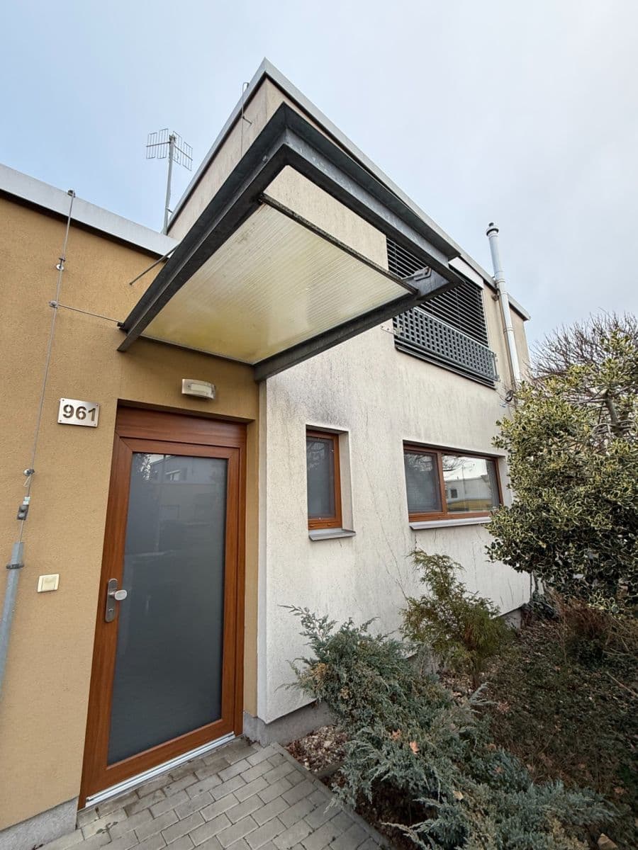Pronájem domu 142 m², pozemek 105 m², K Vyhlídce, Zeleneč, Středočeský kraj Pronájem domu 142 m², pozemek 105 m², K Vyhlídce, Zeleneč, Středočeský kraj
