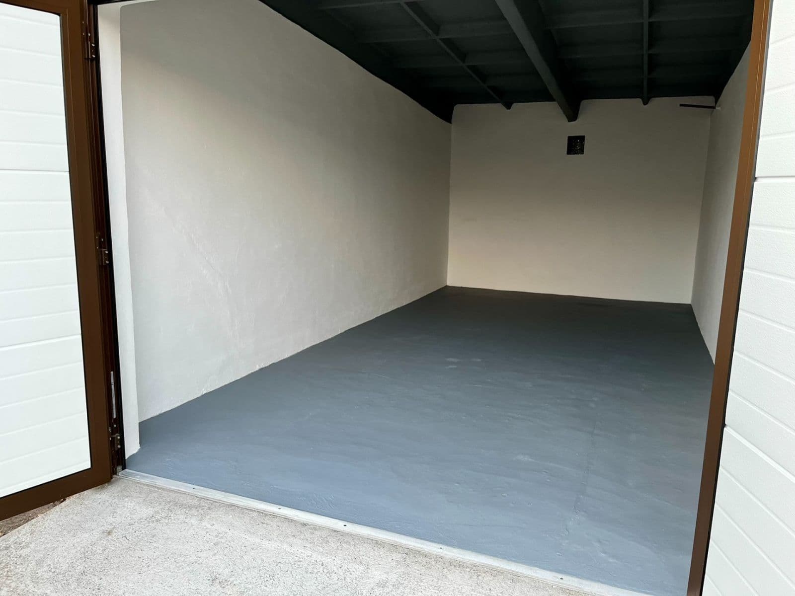 Prodej garáže 16 m², U Prioru, Praha, Praha Prodej garáže 16 m², U Prioru, Praha, Praha