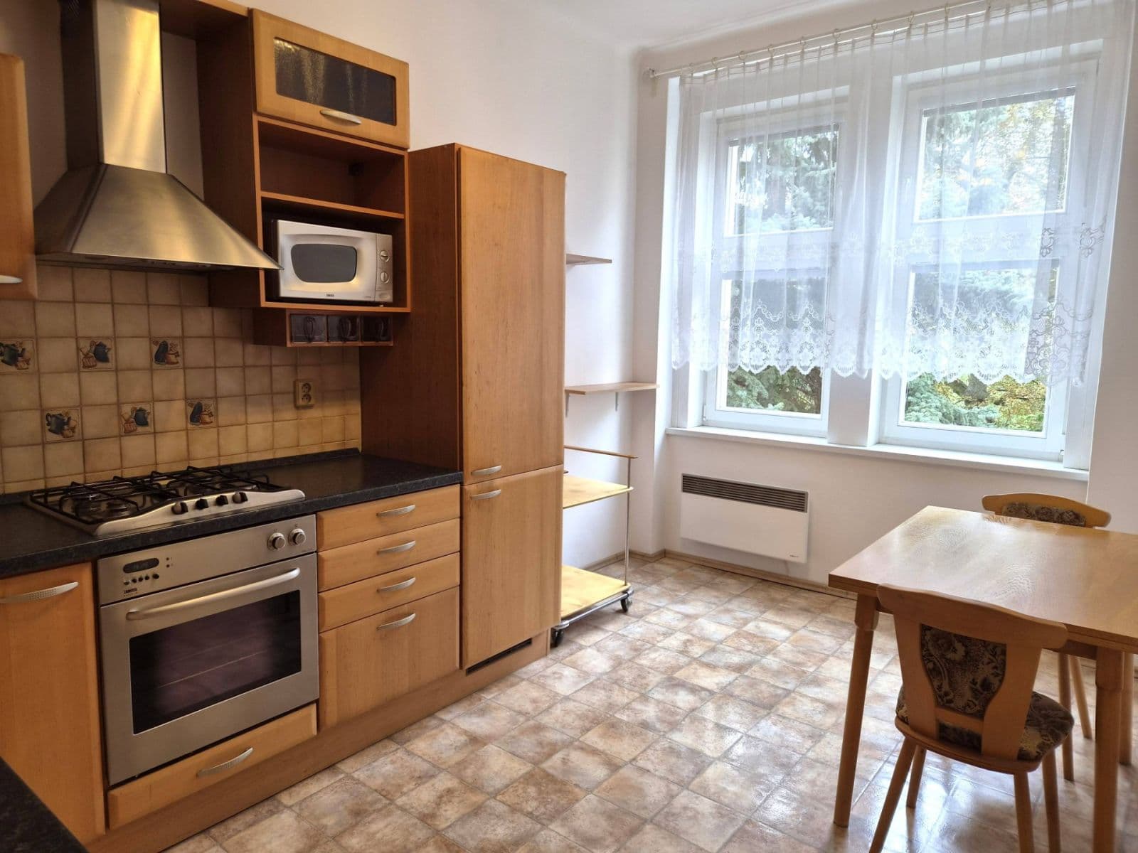 Pronájem bytu 2+1 82 m², U Letenského sadu, Praha, Praha Pronájem bytu 2+1 82 m², U Letenského sadu, Praha, Praha