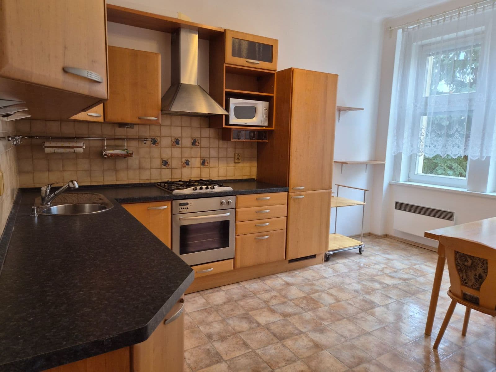 Pronájem bytu 2+1 82 m², U Letenského sadu, Praha, Praha Pronájem bytu 2+1 82 m², U Letenského sadu, Praha, Praha