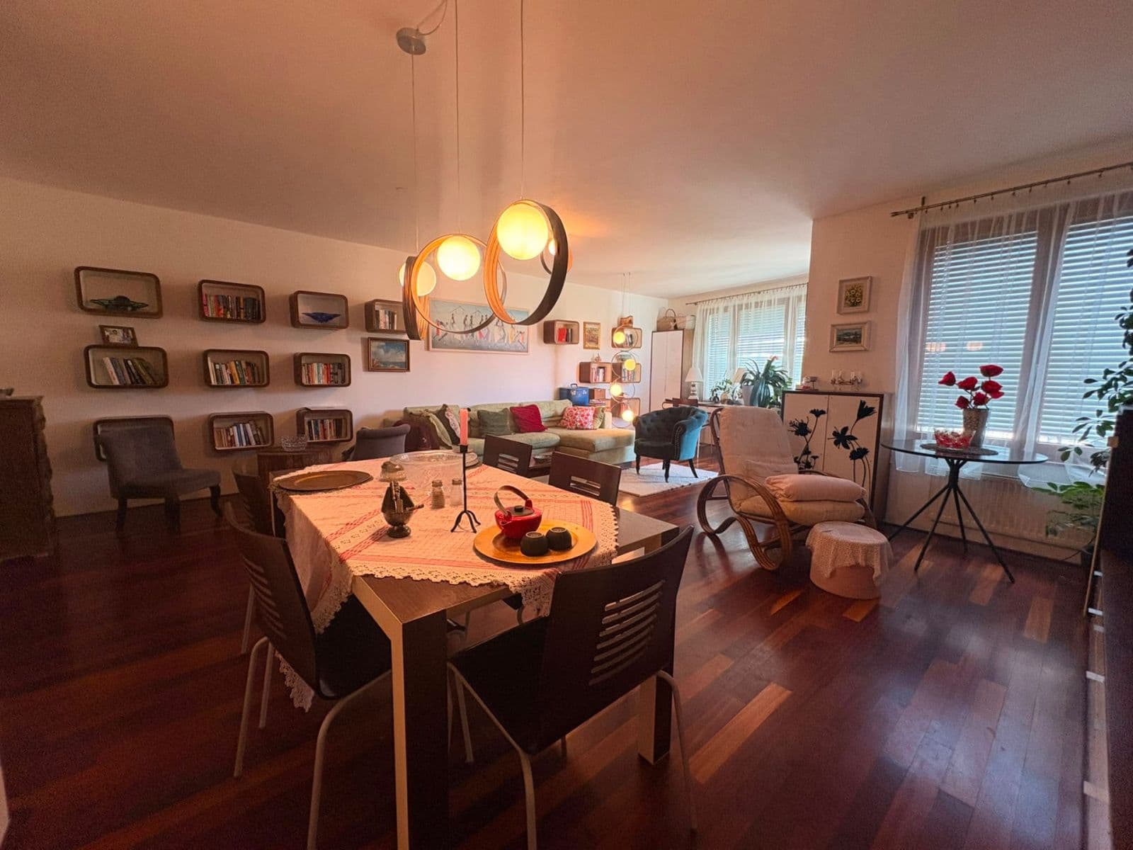 Pronájem bytu 2+1 87 m², Ruská, Praha, Praha Pronájem bytu 2+1 87 m², Ruská, Praha, Praha