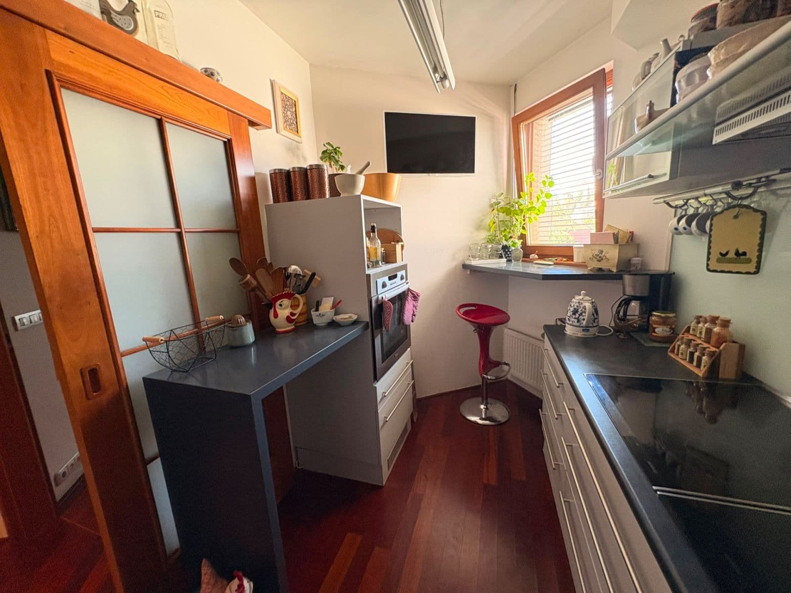 Pronájem bytu 2+1 87 m², Ruská, Praha, Praha Pronájem bytu 2+1 87 m², Ruská, Praha, Praha