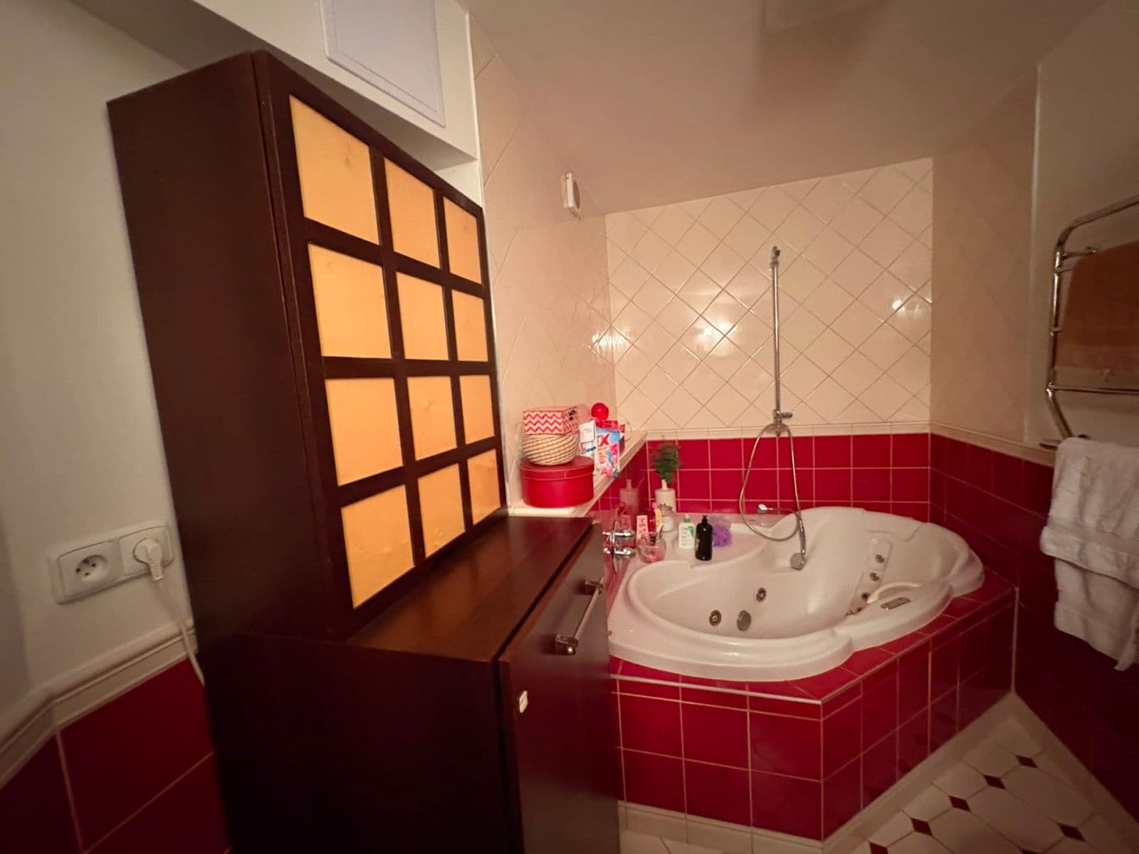 Pronájem bytu 2+1 87 m², Ruská, Praha, Praha Pronájem bytu 2+1 87 m², Ruská, Praha, Praha