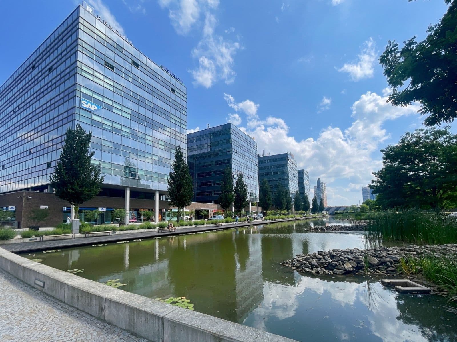 Pronájem kanceláře 30 m², Holandská, Brno, Jihomoravský kraj Pronájem kanceláře 30 m², Holandská, Brno, Jihomoravský kraj