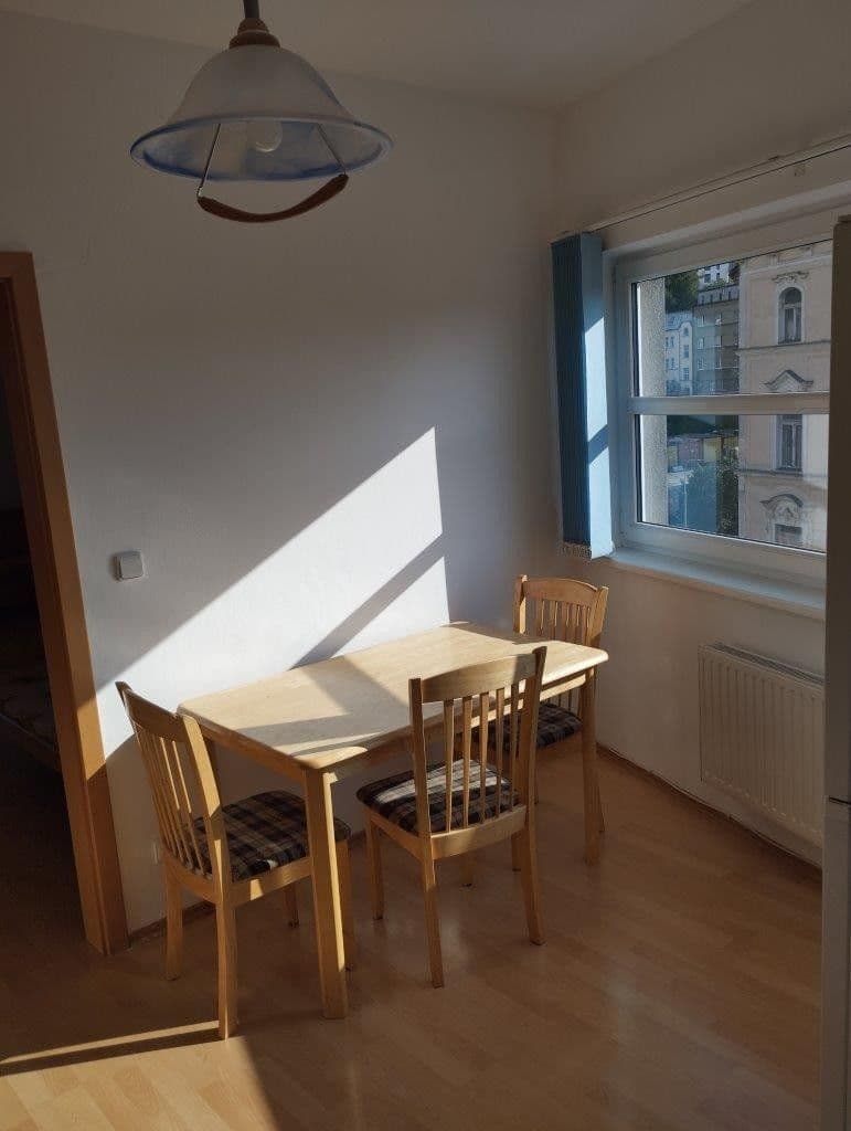 Pronájem bytu 1+1 50 m², Lípová, Liberec, Liberecký kraj Pronájem bytu 1+1 50 m², Lípová, Liberec, Liberecký kraj