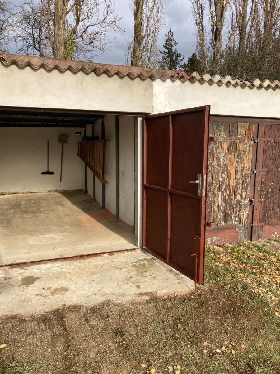 Prodej garáže 23 m², Plzeň, Plzeňský kraj Prodej garáže 23 m², Plzeň, Plzeňský kraj