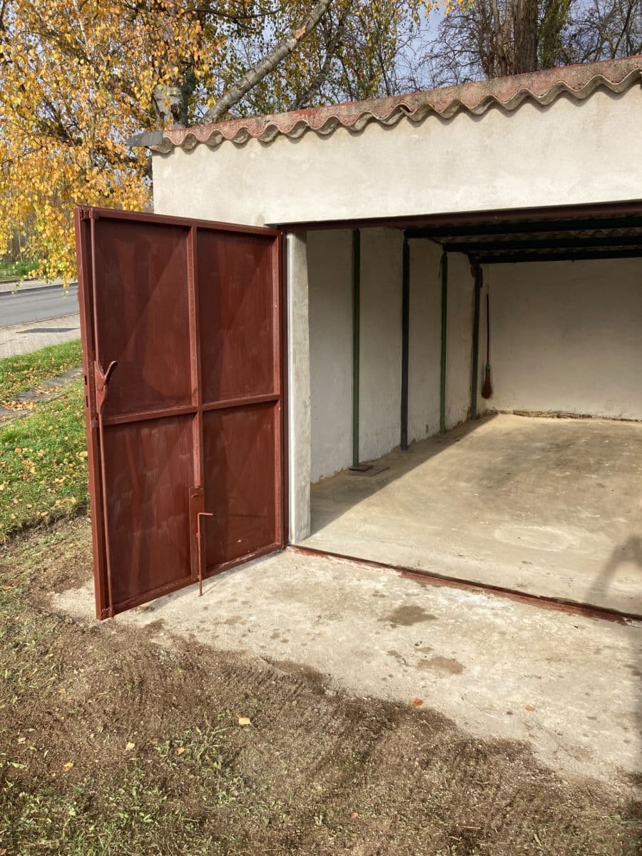 Prodej garáže 23 m², Plzeň, Plzeňský kraj Prodej garáže 23 m², Plzeň, Plzeňský kraj