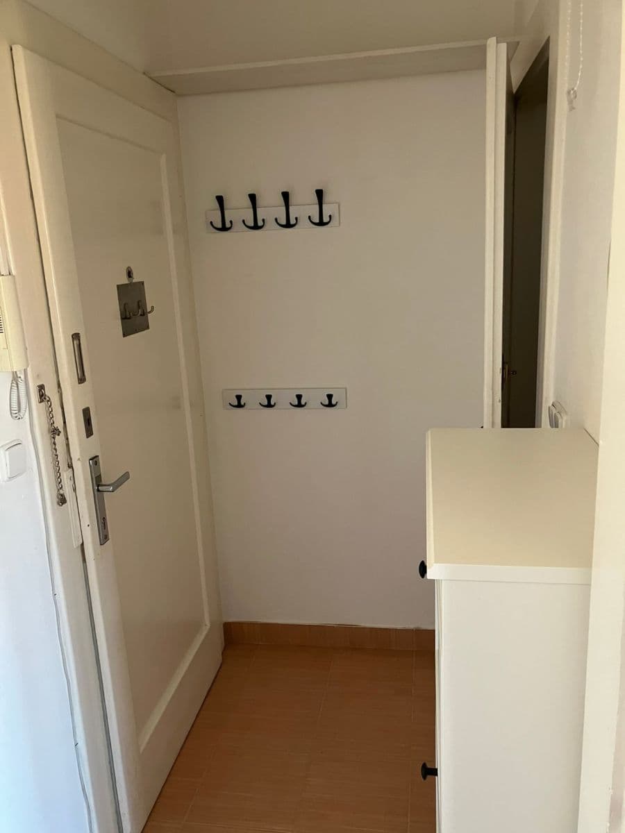 Prodej bytu 1+kk 26 m², U Družstva Ideál, Praha, Praha Prodej bytu 1+kk 26 m², U Družstva Ideál, Praha, Praha