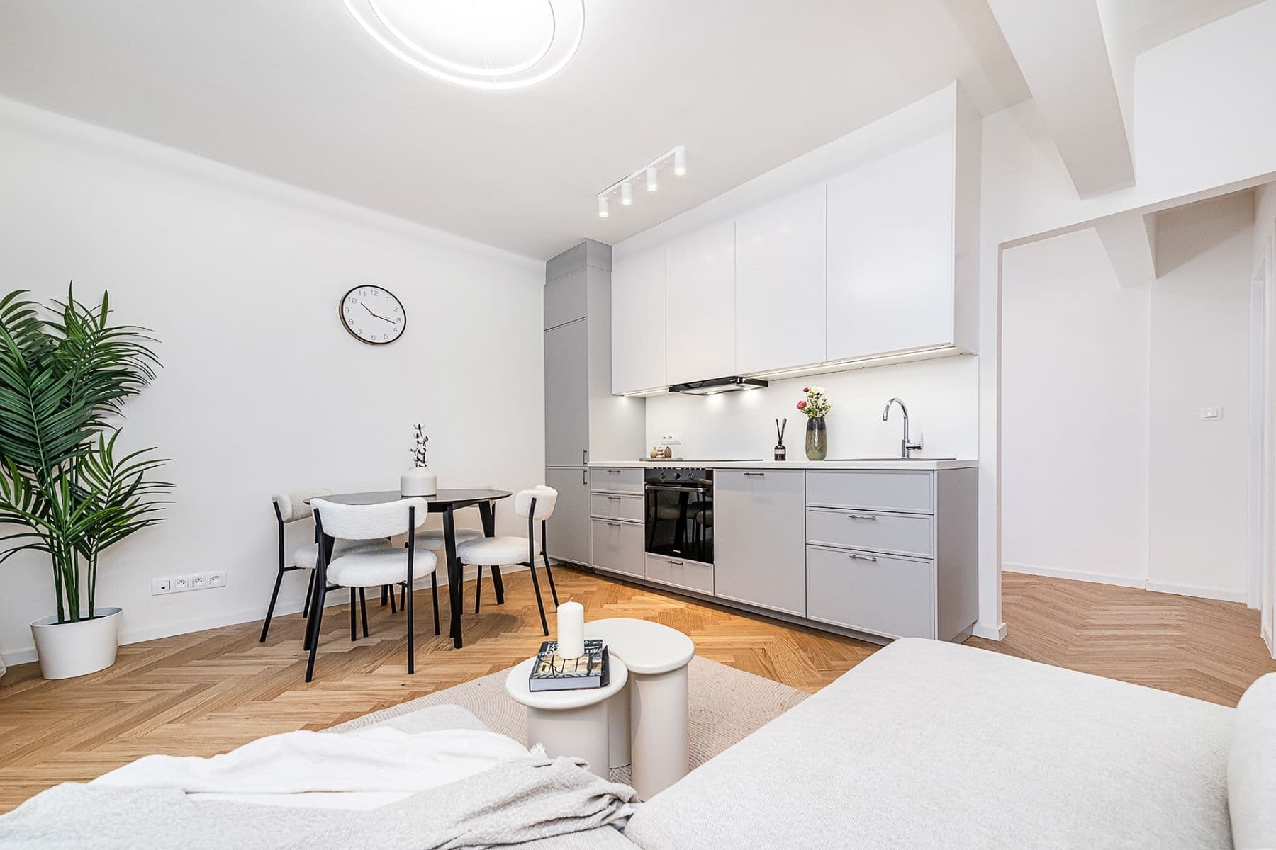 Prodej bytu 2+kk 41 m², Jakutská, Praha, Praha Prodej bytu 2+kk 41 m², Jakutská, Praha, Praha