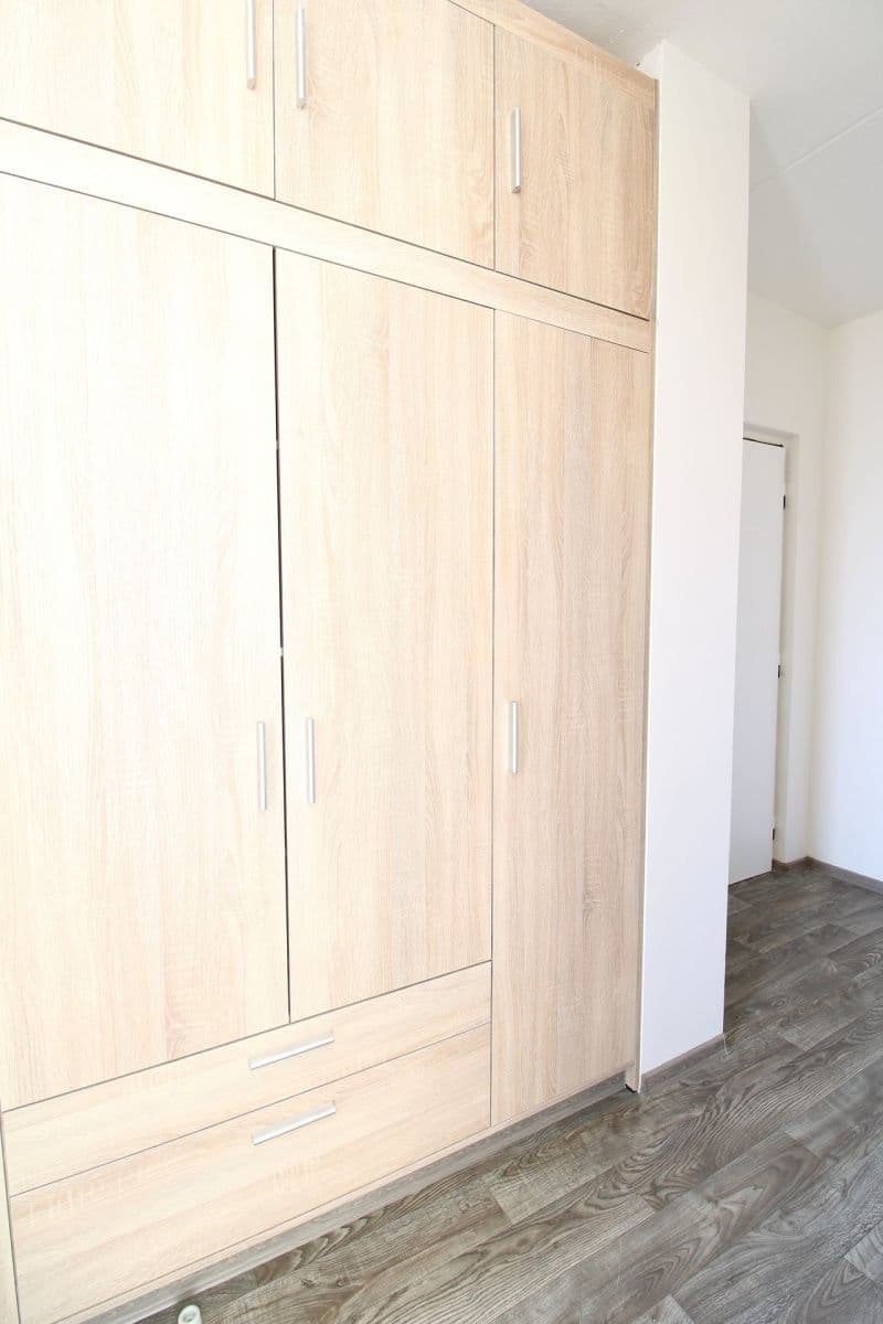 Pronájem bytu 2+kk 40 m², Vitry, Kladno, Středočeský kraj Pronájem bytu 2+kk 40 m², Vitry, Kladno, Středočeský kraj