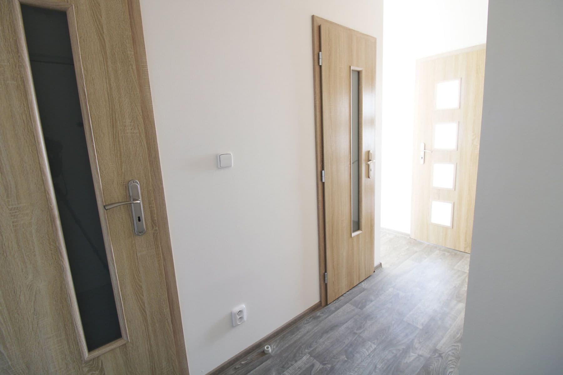 Pronájem bytu 2+kk 40 m², Vitry, Kladno, Středočeský kraj Pronájem bytu 2+kk 40 m², Vitry, Kladno, Středočeský kraj
