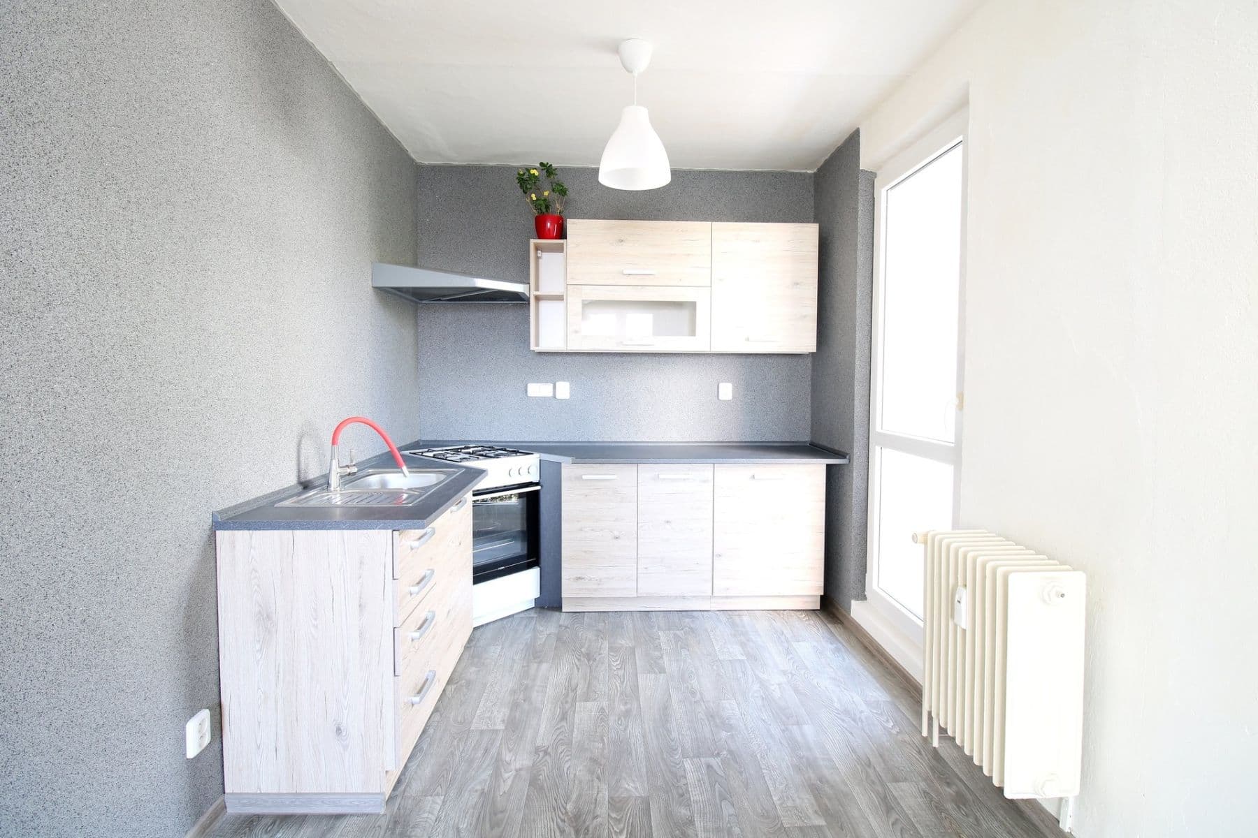 Pronájem bytu 2+kk 40 m², Vitry, Kladno, Středočeský kraj Pronájem bytu 2+kk 40 m², Vitry, Kladno, Středočeský kraj