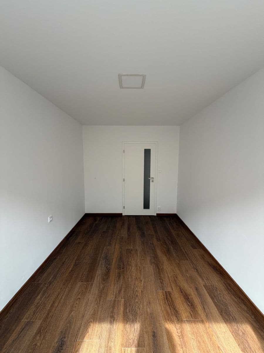 Pronájem bytu 2+kk 45 m², Mádrova, Praha, Praha Pronájem bytu 2+kk 45 m², Mádrova, Praha, Praha