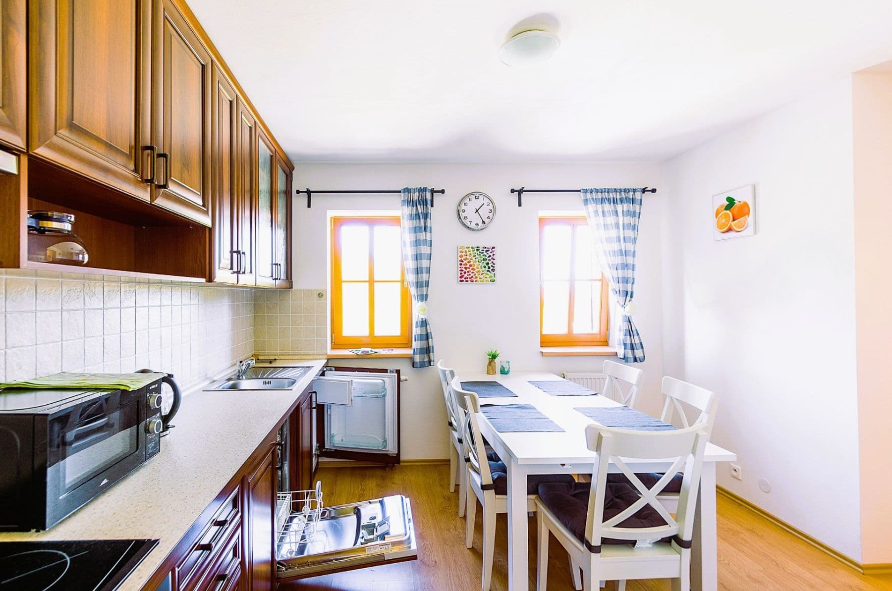 Prodej bytu 2+1 65 m², Nová Pec, Jihočeský kraj Prodej bytu 2+1 65 m², Nová Pec, Jihočeský kraj