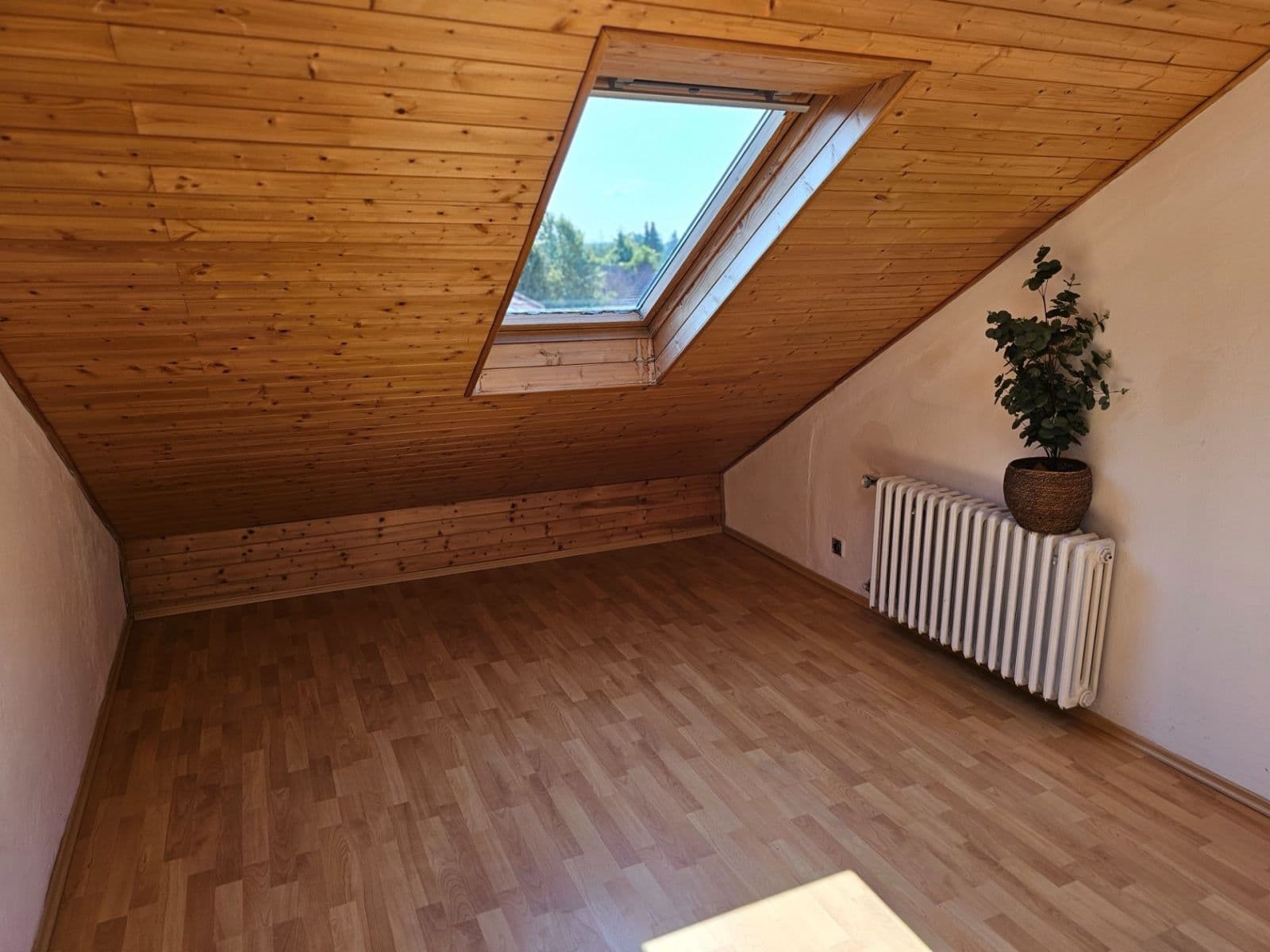 Pronájem bytu 4+1 18 m², Lanýžová, Praha, Praha Pronájem bytu 4+1 18 m², Lanýžová, Praha, Praha