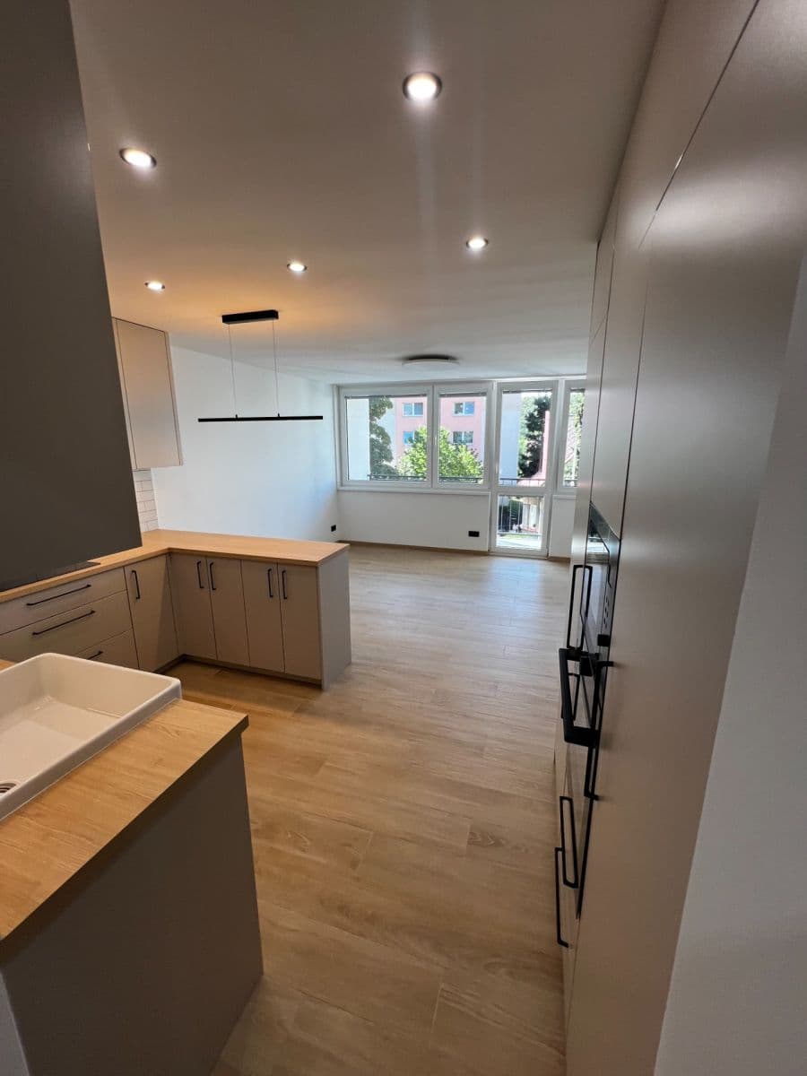 Pronájem bytu 4+kk 73 m², Branická, Praha, Praha Pronájem bytu 4+kk 73 m², Branická, Praha, Praha
