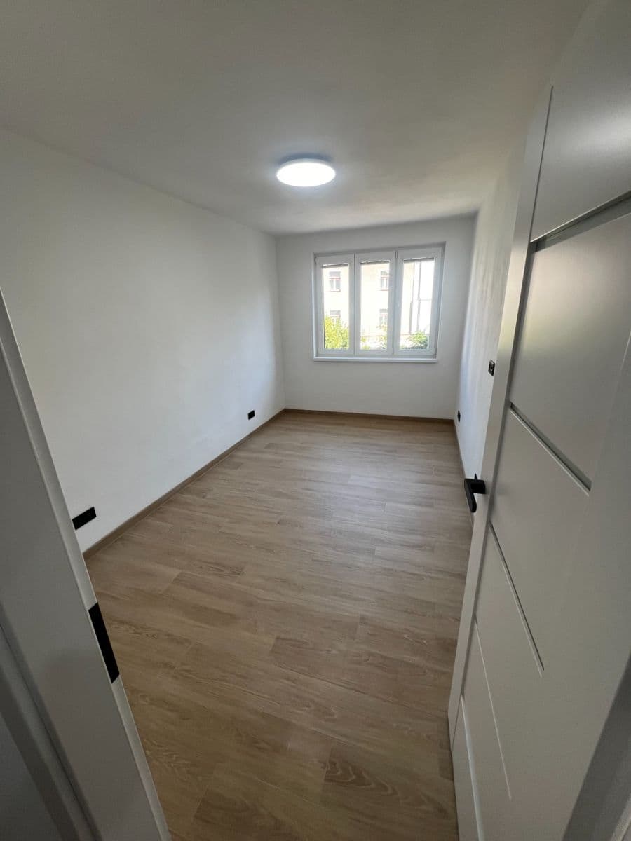 Pronájem bytu 4+kk 73 m², Branická, Praha, Praha Pronájem bytu 4+kk 73 m², Branická, Praha, Praha