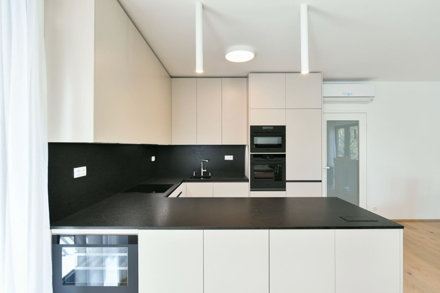 Pronájem bytu 3+kk 115 m², Michelská, Praha, Praha Pronájem bytu 3+kk 115 m², Michelská, Praha, Praha