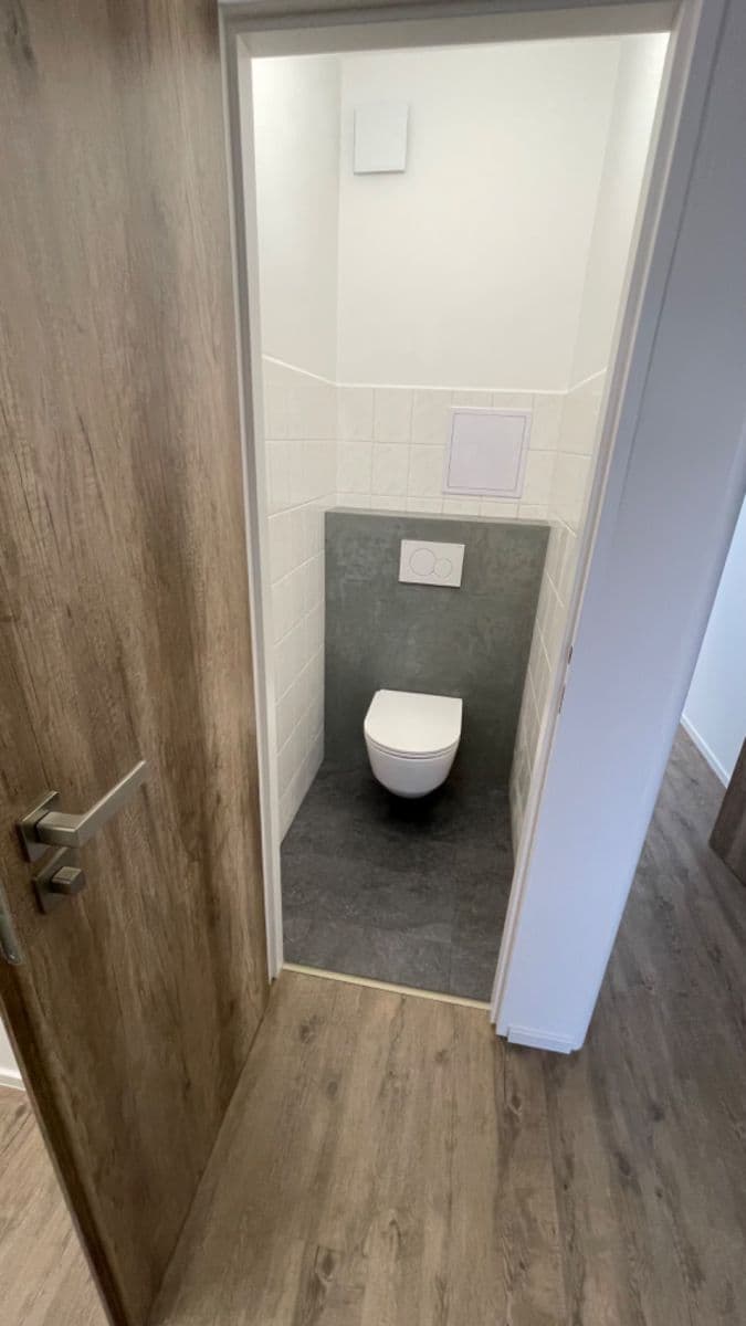 Prodej bytu 2+1 58 m², Spojovací, Sezemice, Pardubický kraj Prodej bytu 2+1 58 m², Spojovací, Sezemice, Pardubický kraj