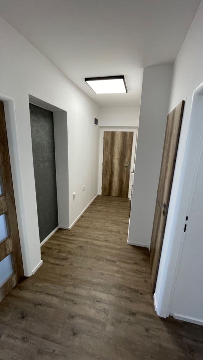 Prodej bytu 2+1 58 m², Spojovací, Sezemice, Pardubický kraj Prodej bytu 2+1 58 m², Spojovací, Sezemice, Pardubický kraj