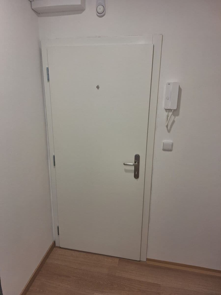 Pronájem bytu 2+1 55 m², Mahulenina, Praha, Praha Pronájem bytu 2+1 55 m², Mahulenina, Praha, Praha