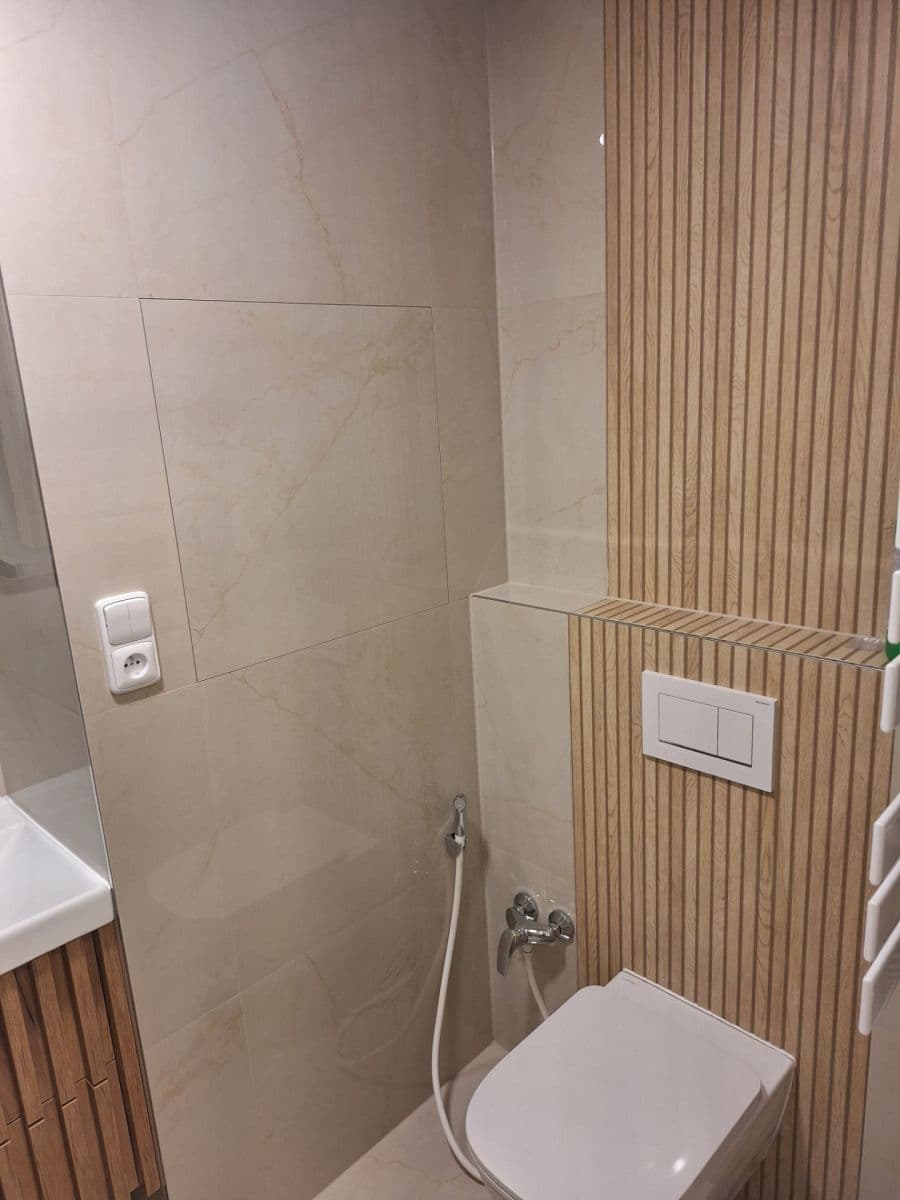 Pronájem bytu 2+1 55 m², Mahulenina, Praha, Praha Pronájem bytu 2+1 55 m², Mahulenina, Praha, Praha