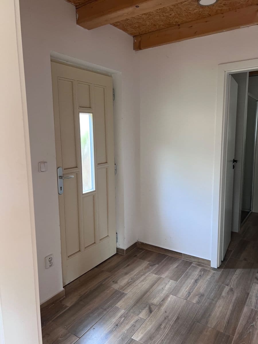 Pronájem chaty, chalupy 75 m², pozemek 400 m², Lesní, Jevany, Středočeský kraj Pronájem chaty, chalupy 75 m², pozemek 400 m², Lesní, Jevany, Středočeský kraj