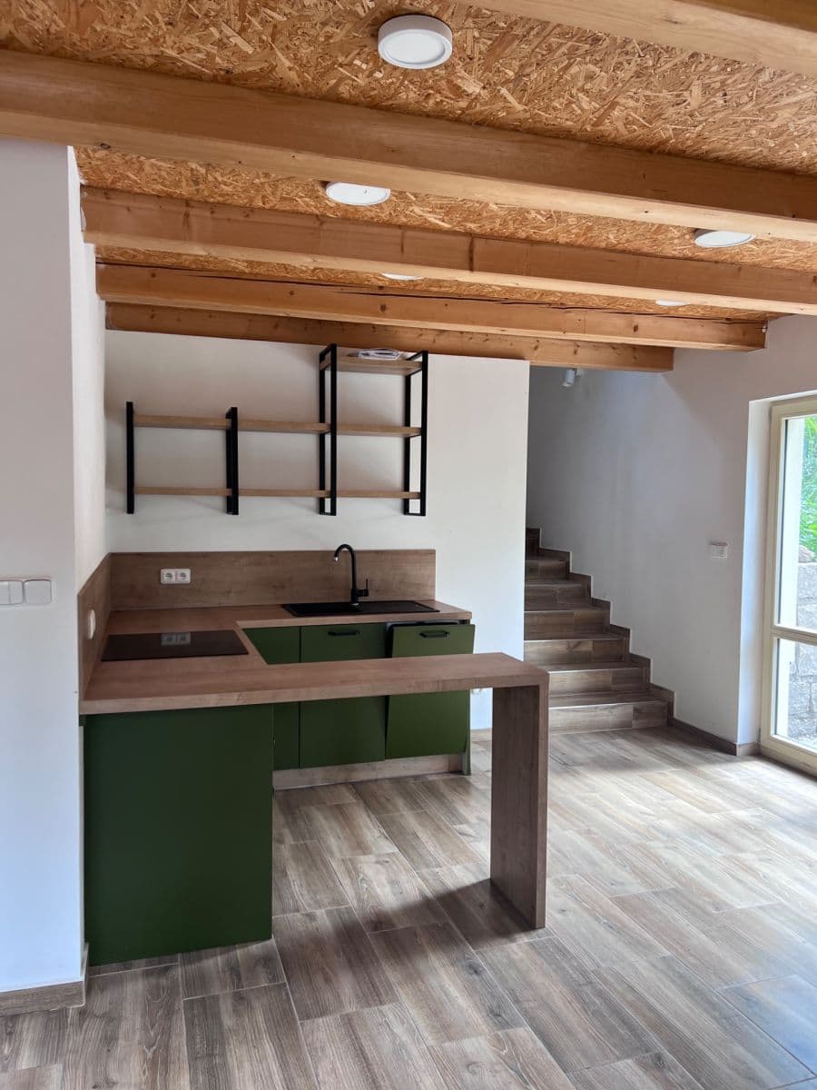 Pronájem chaty, chalupy 75 m², pozemek 400 m², Lesní, Jevany, Středočeský kraj Pronájem chaty, chalupy 75 m², pozemek 400 m², Lesní, Jevany, Středočeský kraj