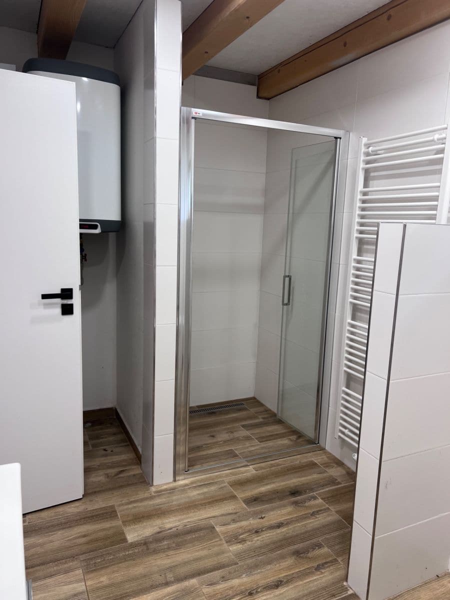 Pronájem chaty, chalupy 75 m², pozemek 400 m², Lesní, Jevany, Středočeský kraj Pronájem chaty, chalupy 75 m², pozemek 400 m², Lesní, Jevany, Středočeský kraj