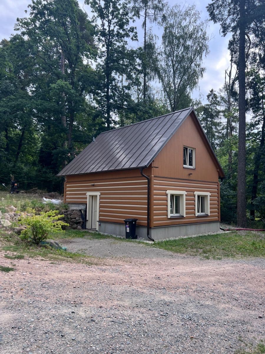 Pronájem chaty, chalupy 75 m², pozemek 400 m², Lesní, Jevany, Středočeský kraj Pronájem chaty, chalupy 75 m², pozemek 400 m², Lesní, Jevany, Středočeský kraj