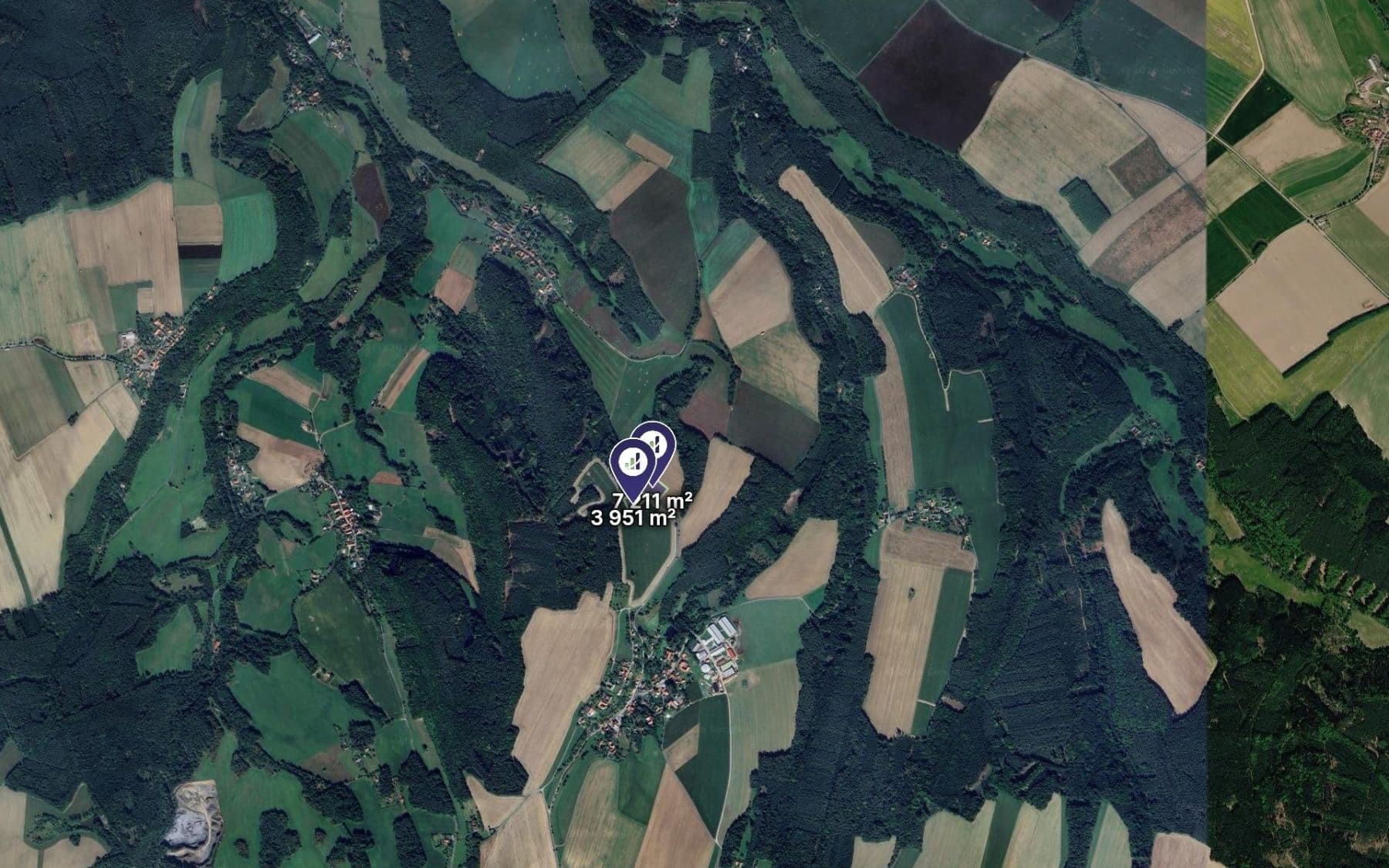 Prodej pozemku 9.302 m², Hluboká, Pardubický kraj Prodej pozemku 9.302 m², Hluboká, Pardubický kraj