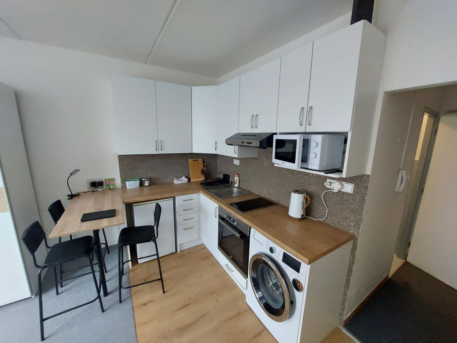 Pronájem bytu 1+kk 29 m², Sokolovská, Plzeň, Plzeňský kraj Pronájem bytu 1+kk 29 m², Sokolovská, Plzeň, Plzeňský kraj