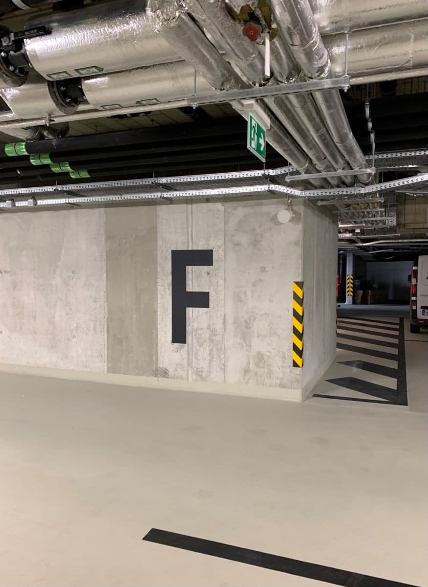Pronájem garáže 14 m², Košická, Ružinov, Bratislavský kraj Pronájem garáže 14 m², Košická, Ružinov, Bratislavský kraj
