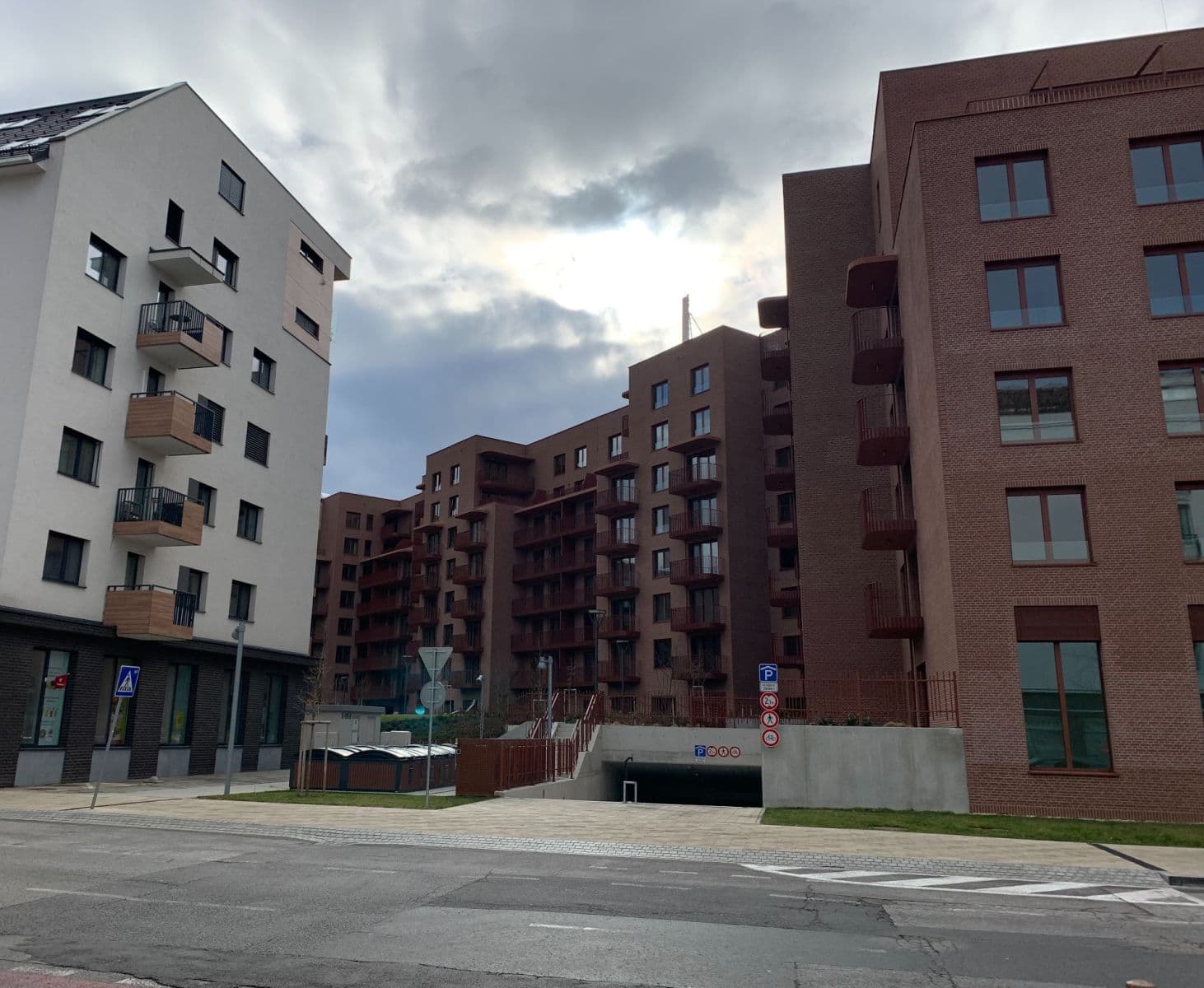 Pronájem garáže 14 m², Košická, Ružinov, Bratislavský kraj Pronájem garáže 14 m², Košická, Ružinov, Bratislavský kraj